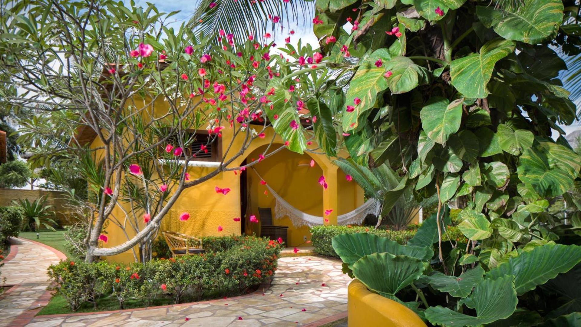 Bungalow Terrace,1543383046:JPEG